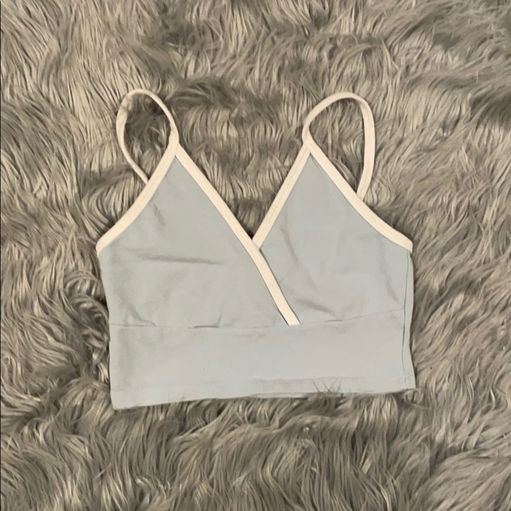 BRANDY MELVILLE TOP